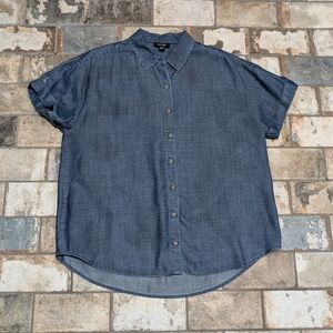 Lord & Taylor Women's XL Blue Short Sleeve Button Down Lyocell Shirt